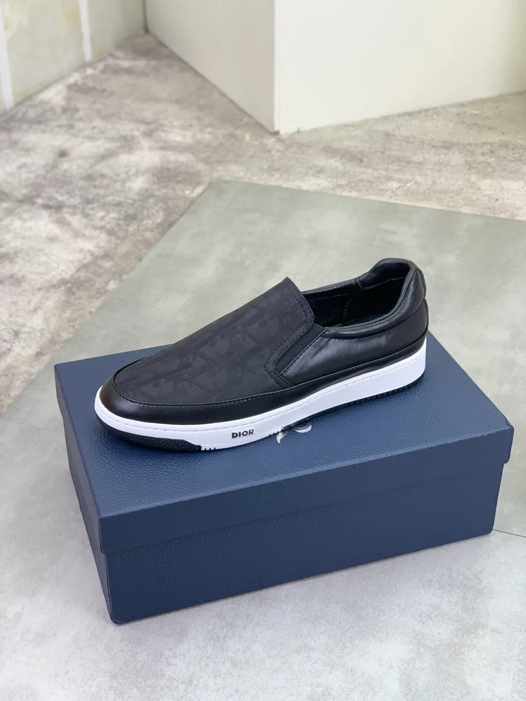 Men's Men's Shoes💰P400💰[New Style]🆘[Dior] 2025 Dior Original Lace-up Low-top Men's Shoes Classic casual shoes 🔥This model is the official flagship model with high quality and made by famous original designers. It is made of high-quality cowhide with original materials➕Comfortable and breathable mesh lining➕Pigskin insole. The perfect last shape and generous and fashionable design have attracted many consumers. Suitable for drivers to drive🚗. What you want is the highest quality in the market. Color: 4️⃣Color code number: 38--44 (45 customized)